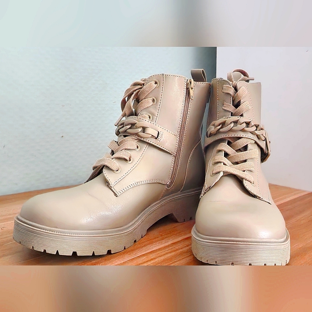 NWOB REPORT Olive combat boots